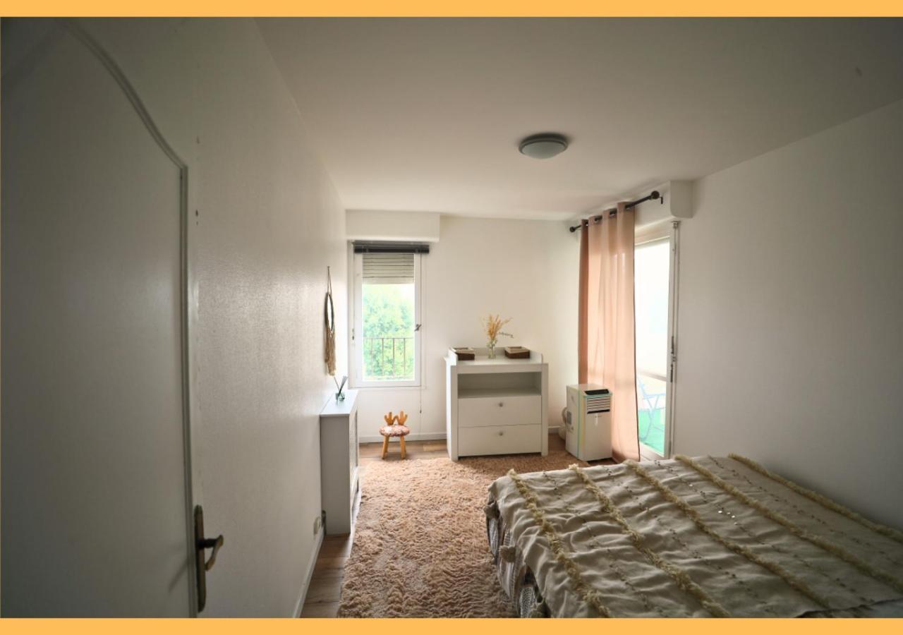 Cocon Parisien Au Plessis - Court De Tennis Prive Apartment Le Plessis-Bouchard Екстериор снимка
